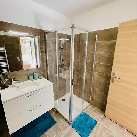 T2 Grand Standing Neuf - Centre Et Plages - 4 Personnes - Parking Prive Ajaccio (Corsica)